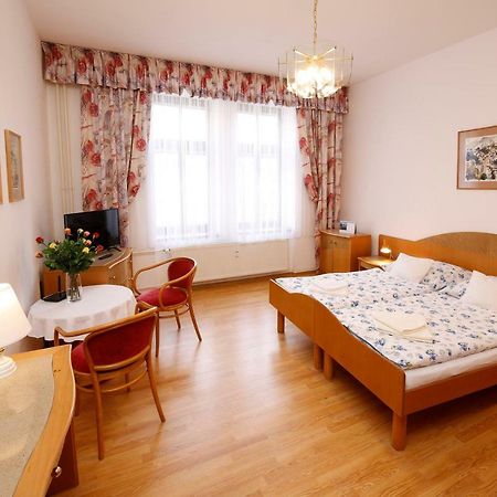 Apartman Moravska Karlovy Vary Esterno foto